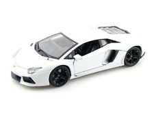 10? 1:14 Lamborghini Aventador LP700 (White)