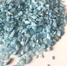 Load image into Gallery viewer, Aquamarine Tumbled Chips Stone (1 Pound)